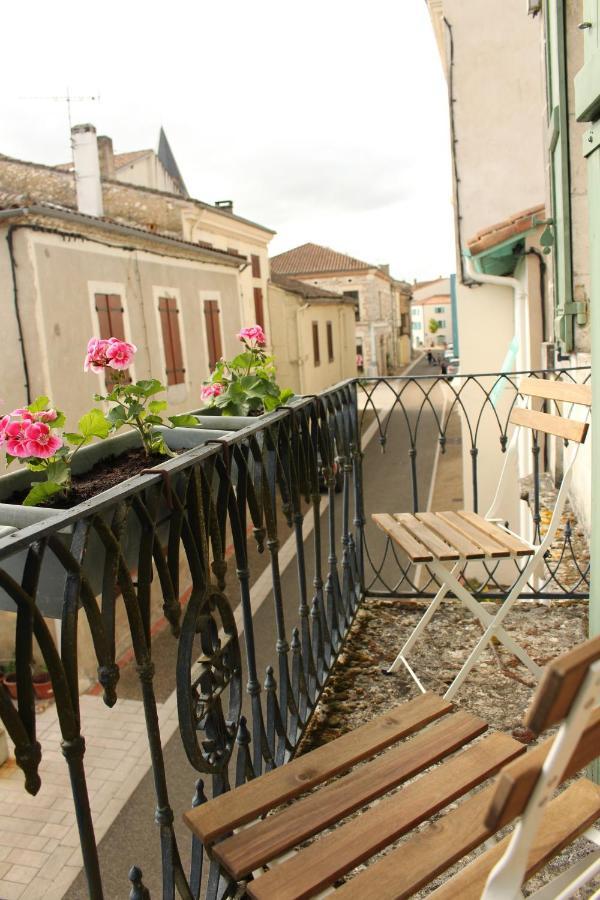 Monclar-d'AgenaisMadamenfrance住宿加早餐旅馆 外观 照片